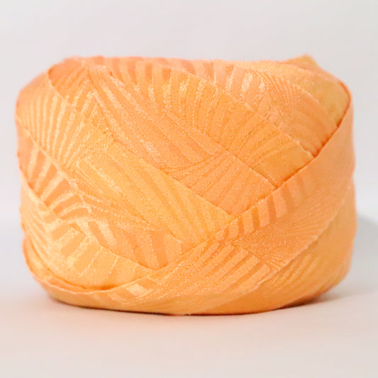 Coral colored plain/crepe (Y02309005)