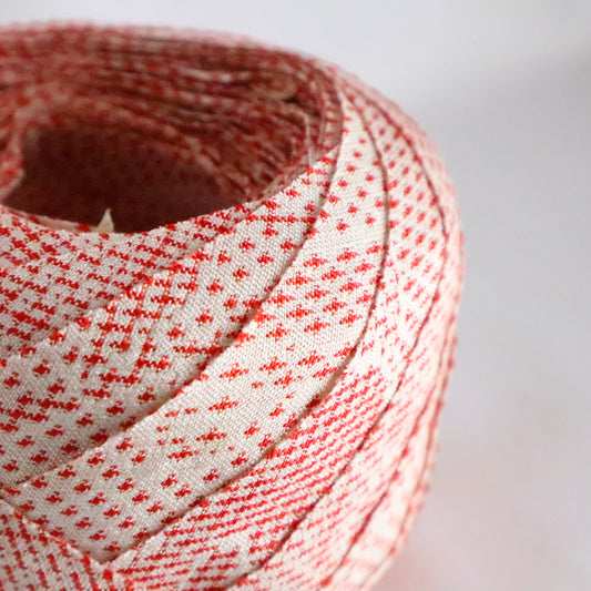 Red abstract pattern on white background, pongee (Y02312010)