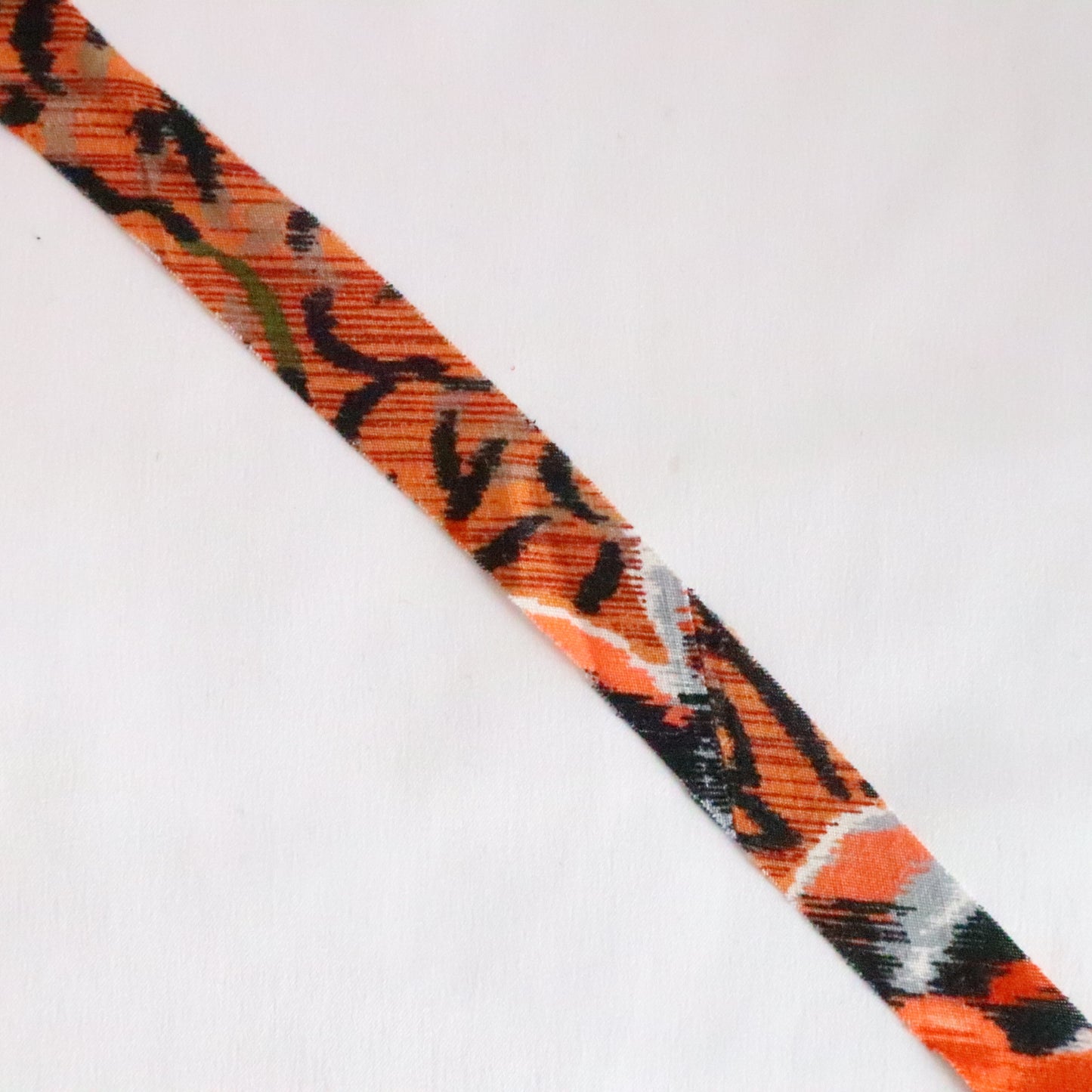 Light brown floral and abstract pattern muslin (Y02312018)