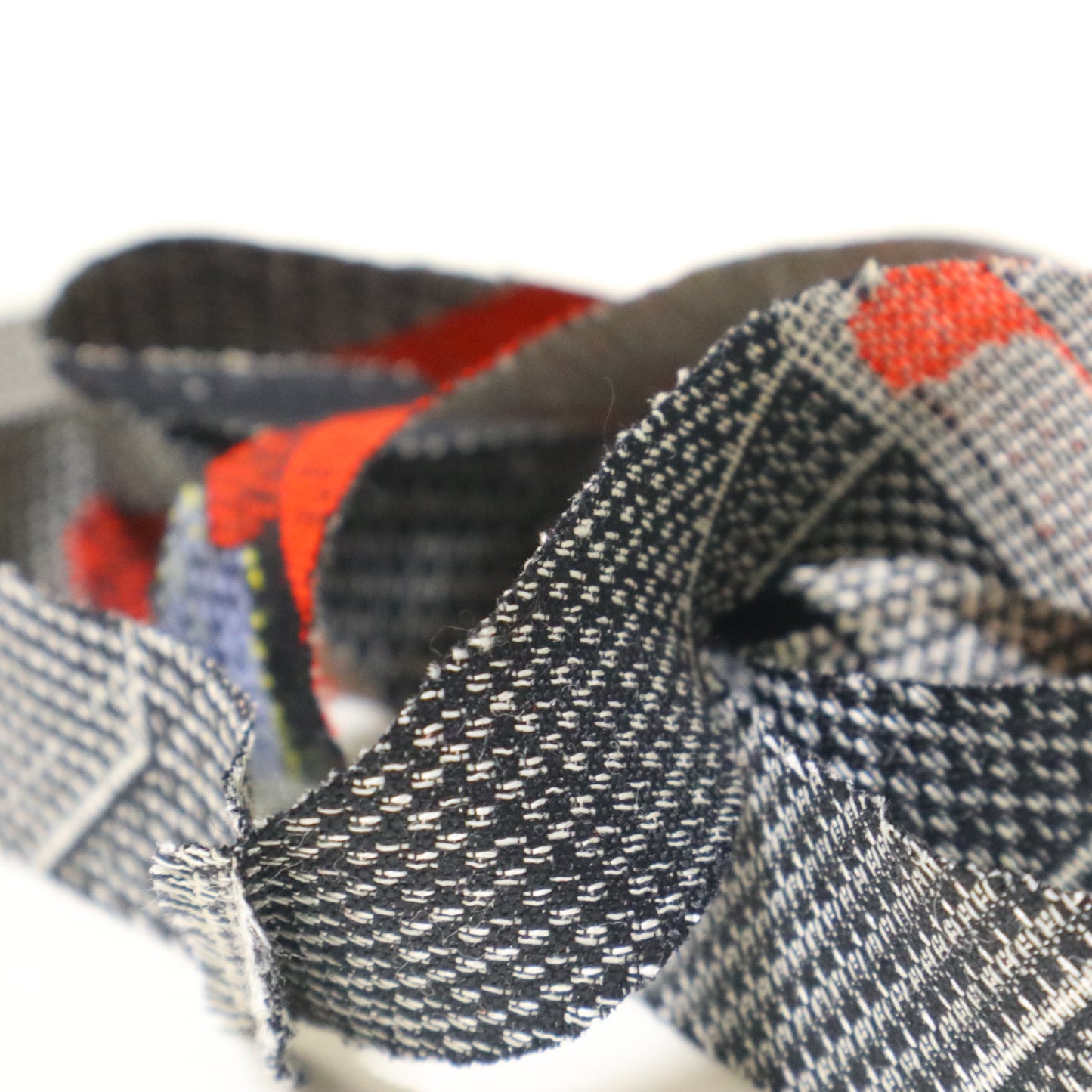 Black pongee (Y02511005)