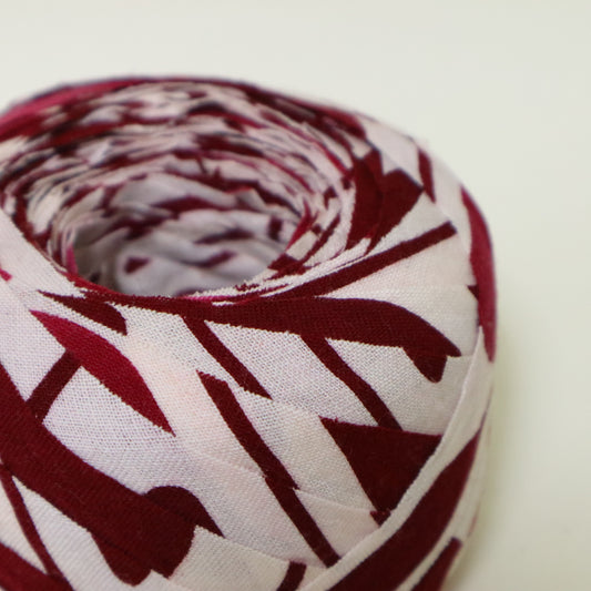 White and Wine Red Yukata (Y02511002)