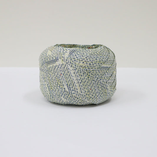 Navy blue and yellow mosquito kasuri pattern on a white background (Y02408010)