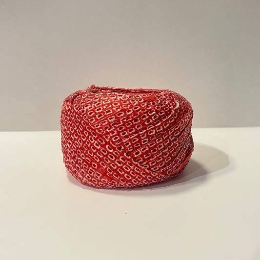 赤の絞り柄・化繊(Y02508005)