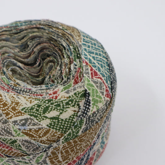 Chirimen fan pattern (Y02408005)