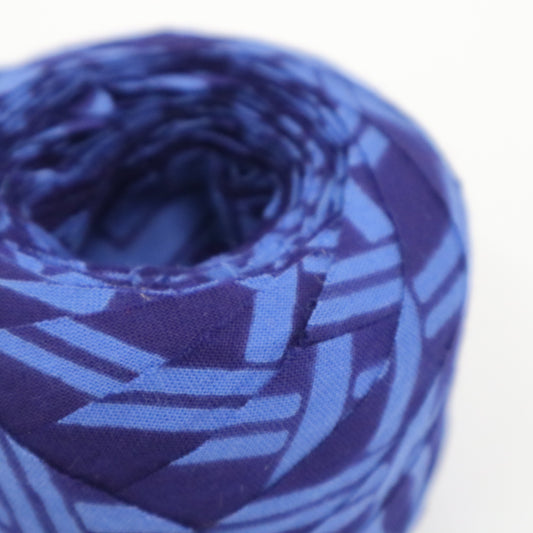 Dark blue with navy blue geometric pattern yukata (Y02401037)