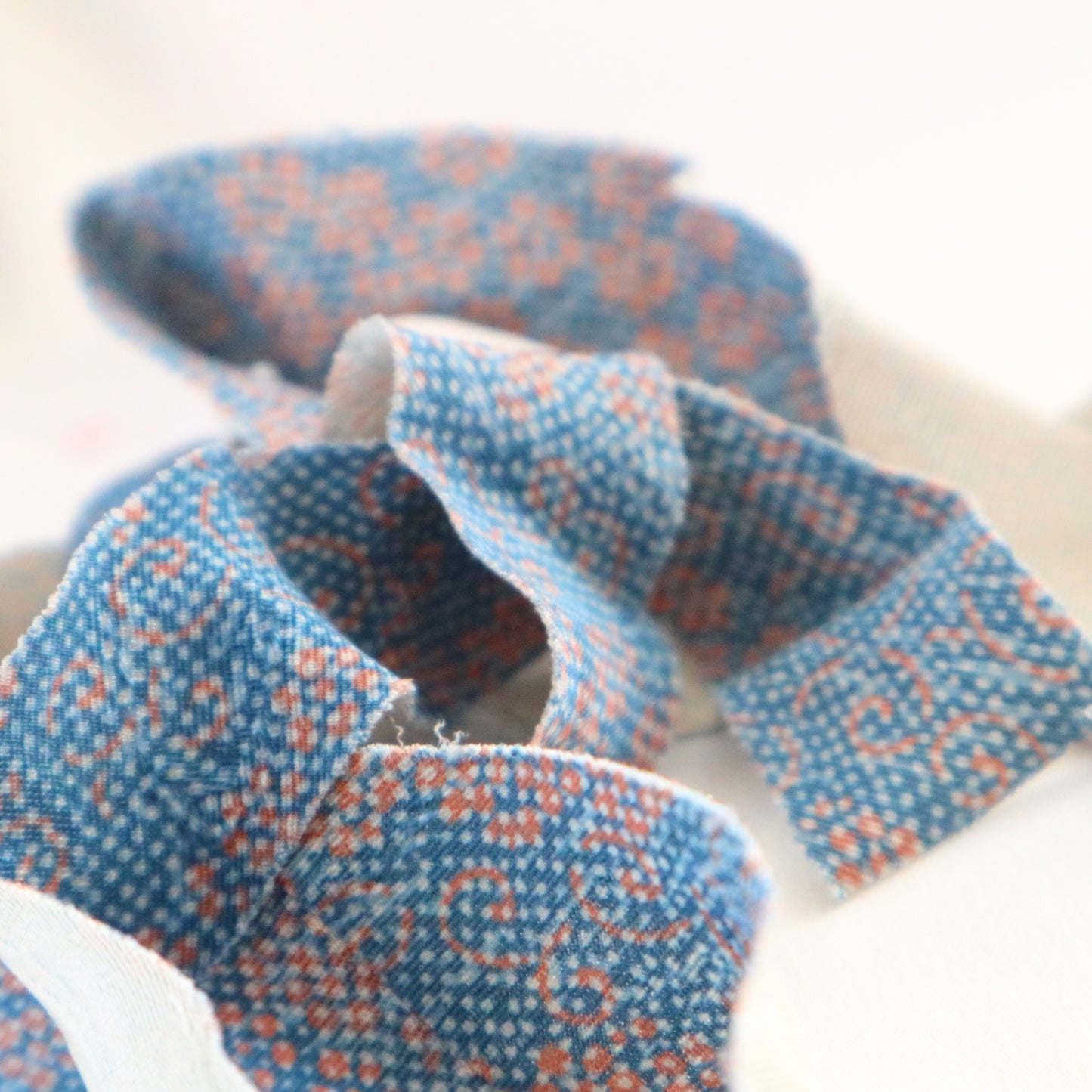 *Must check with Mr. Matsuura / Black with white kasuri pattern / crepe (Y02210002)