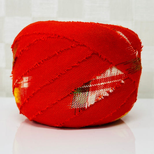 Yellow and white kasuri pattern on vermillion wool (Y00000025)