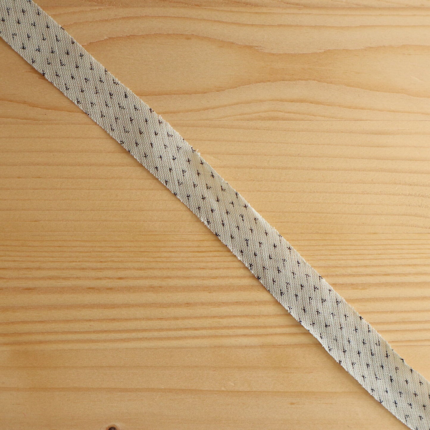 【2mヤーン有】薄い緑に蚊絣模様・夏の着物・サマーウール(Y00000730)