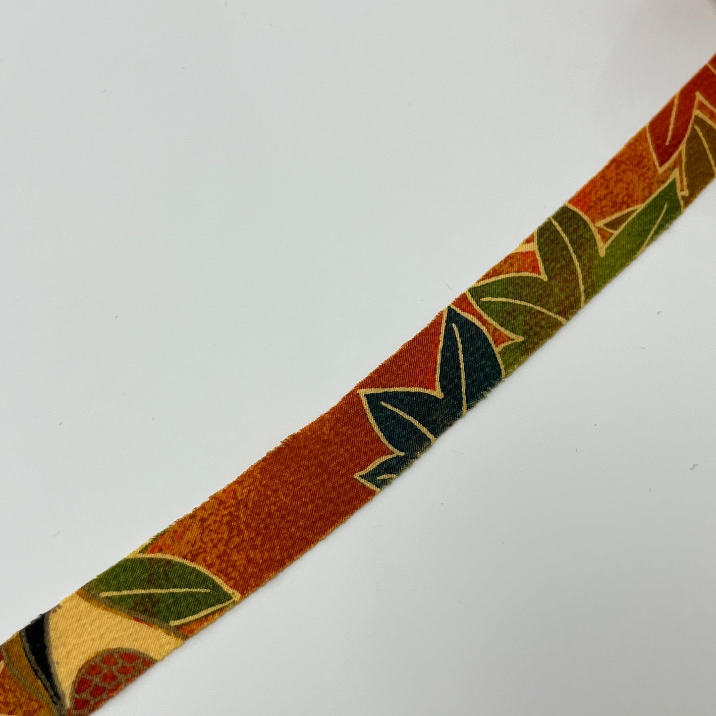 Orange with green/yellow/blue/brown maple pattern/crepe (Y00010013)