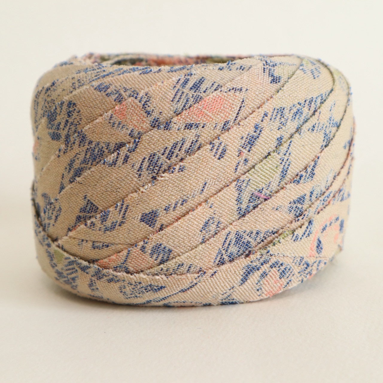 Beige with navy and pink abstract pattern - wool (Y02601005)