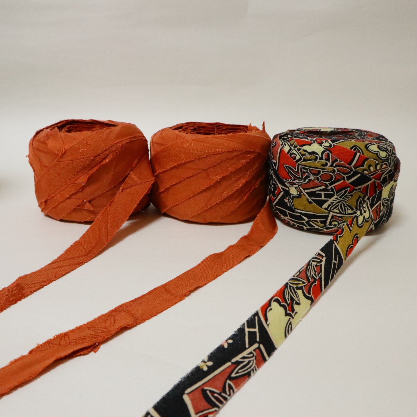 kimonoyarnお年玉BOX⑩（50m×3玉）（ロゴ入り組紐ディスク付きキットプレゼント）46％OFF