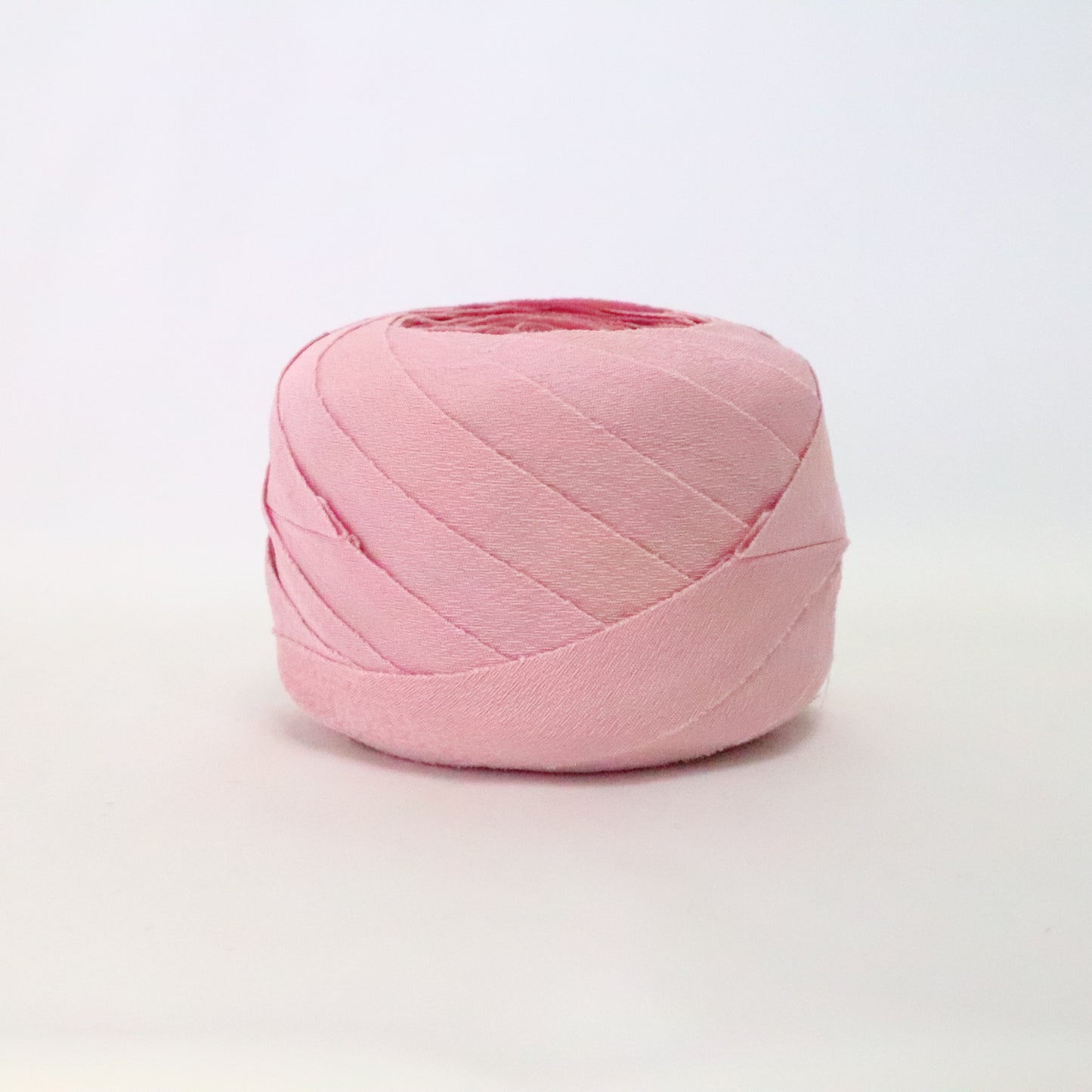 Pale pink (bluish pink) plain crepe (Y02306014)