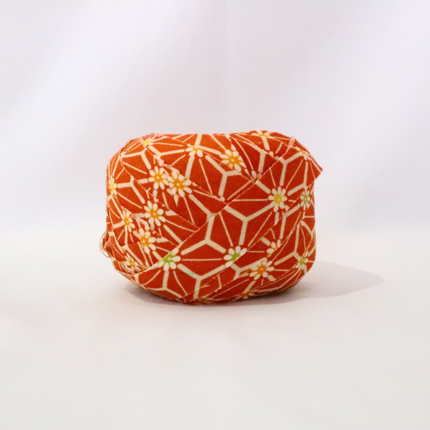 Orange wool with hemp leaf pattern (Y02309025)