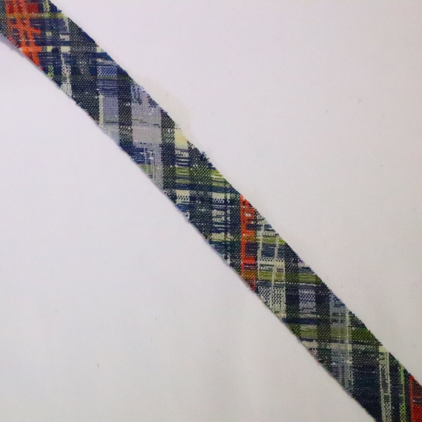 青にオレンジ・黒・黄・白の格子柄・ウール（Y02311032）