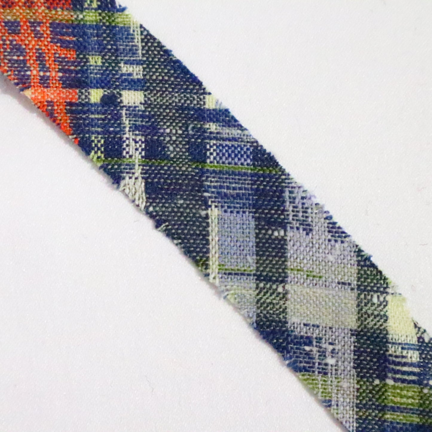 青にオレンジ・黒・黄・白の格子柄・ウール（Y02311032）