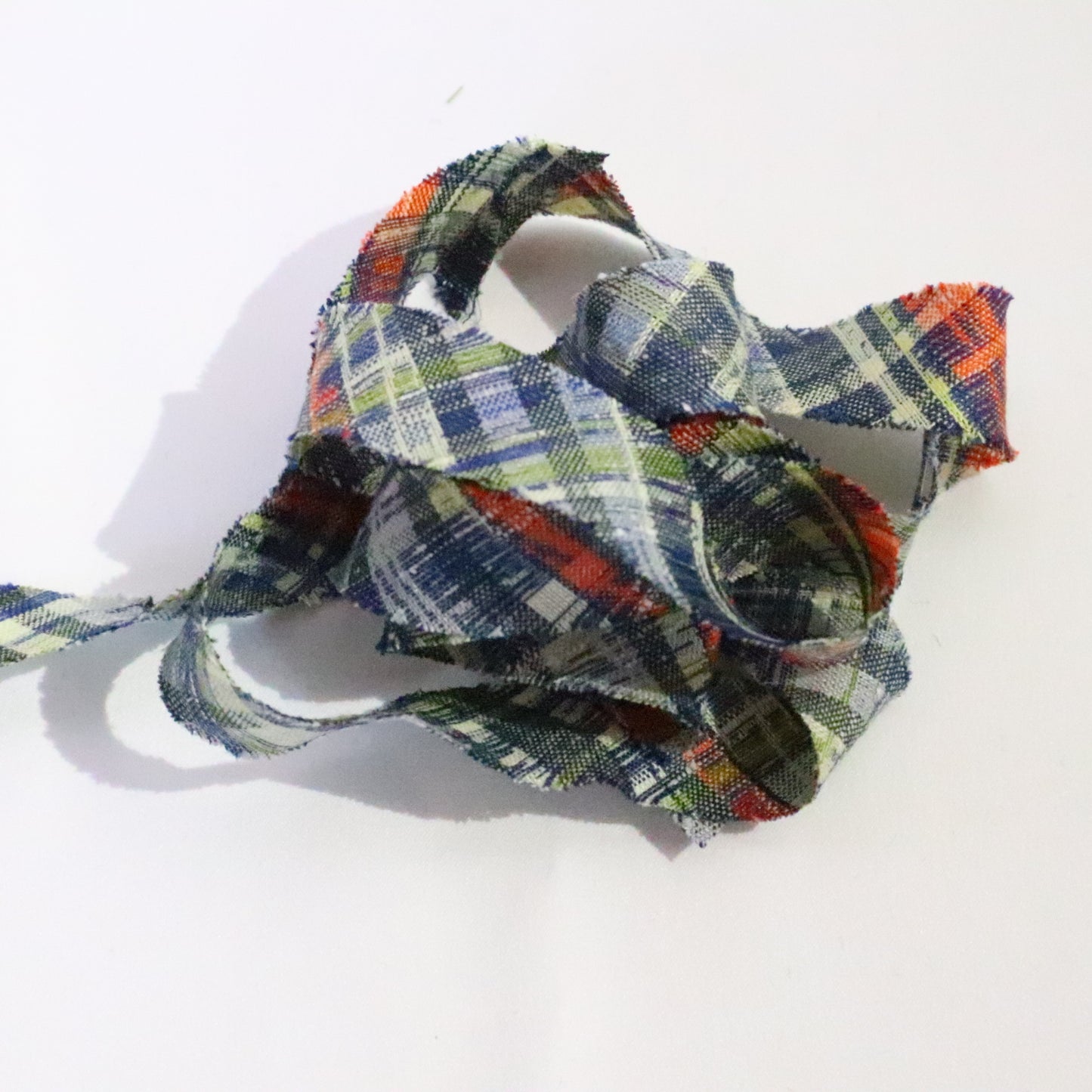 青にオレンジ・黒・黄・白の格子柄・ウール（Y02311032）