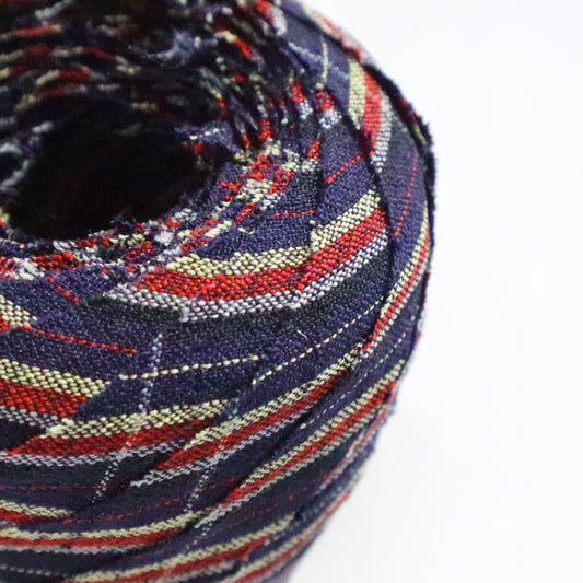 Navy blue with red and yellow striped pattern/mixed weave (Y02311035)