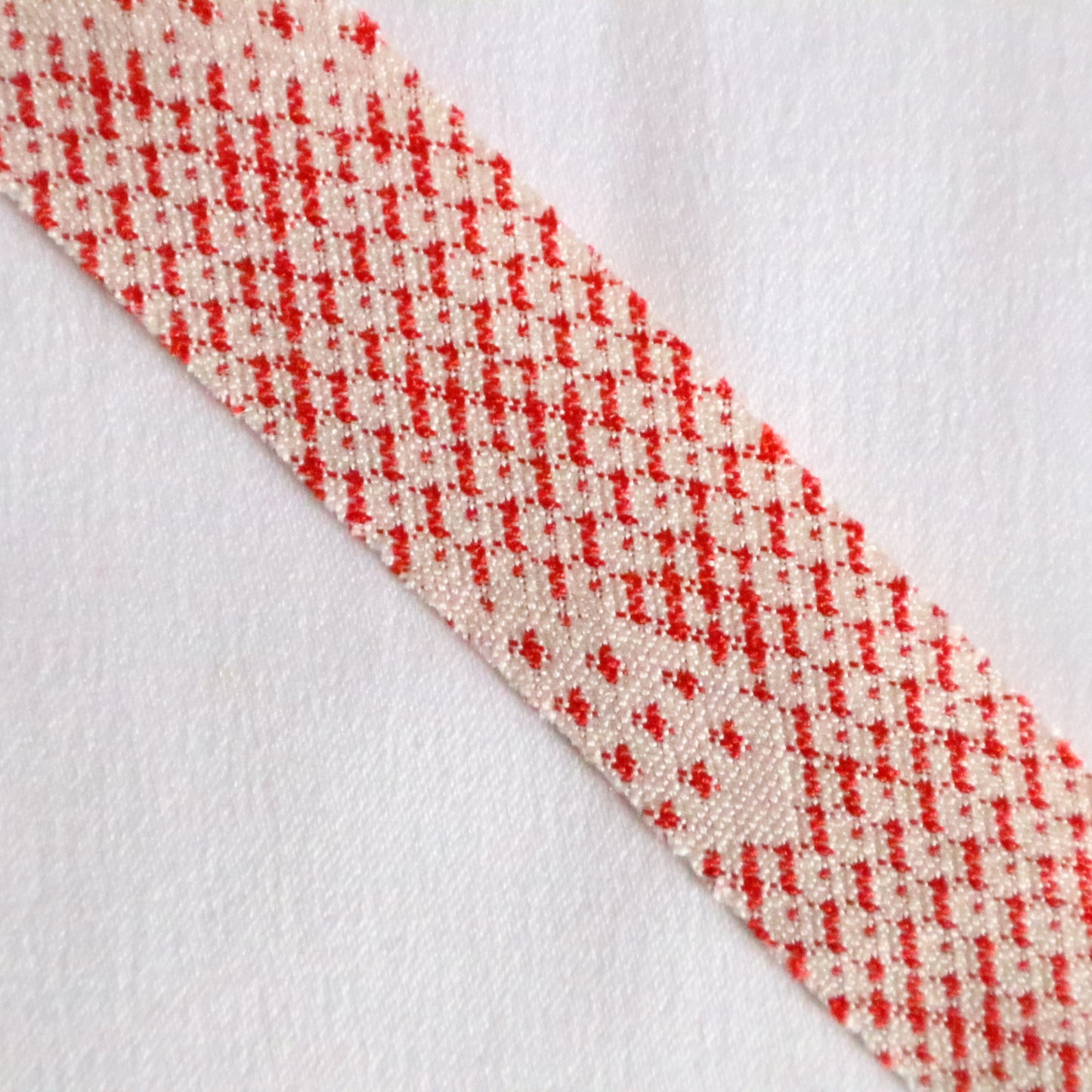 Red abstract pattern on white background, pongee (Y02312010)