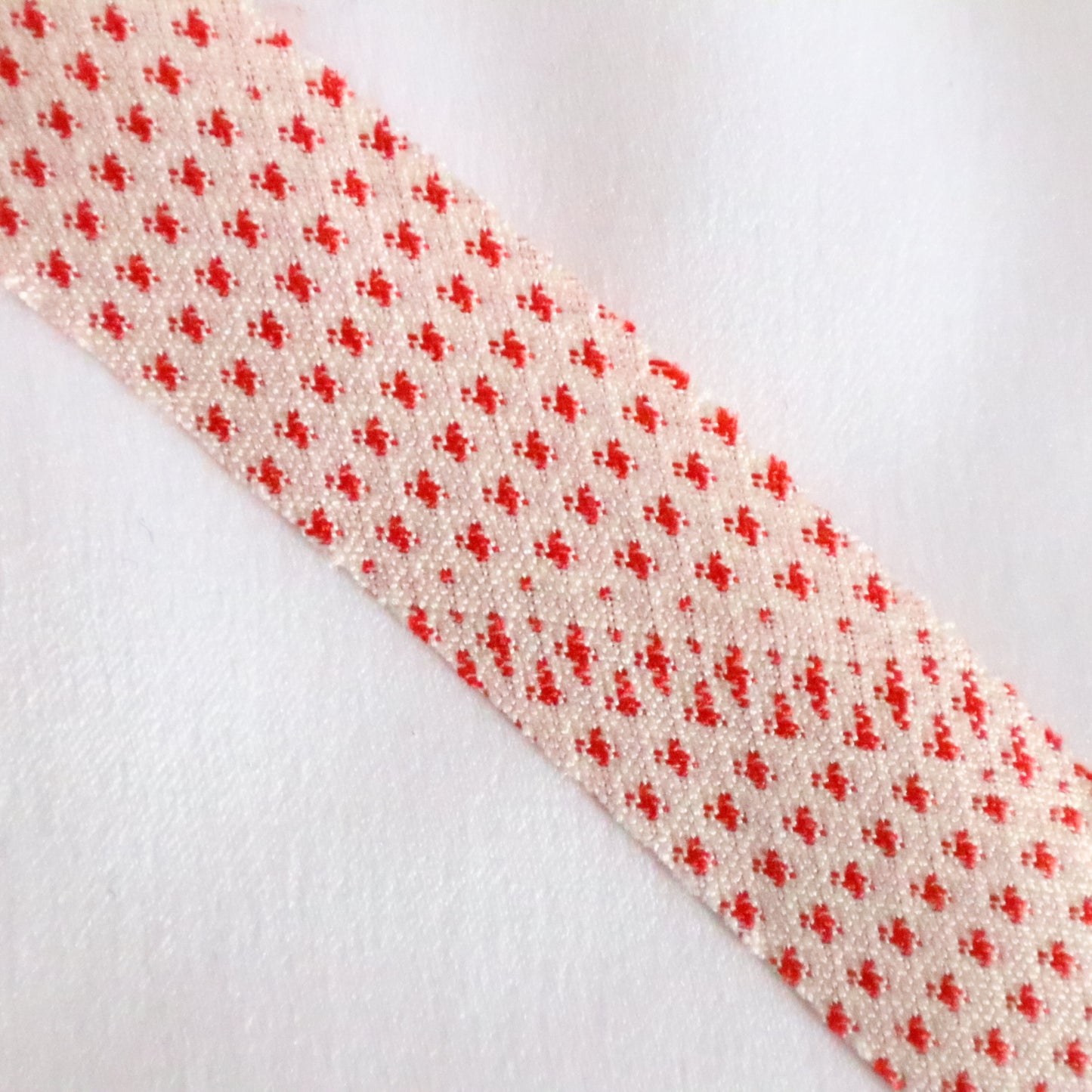 Red abstract pattern on white background, pongee (Y02312010)