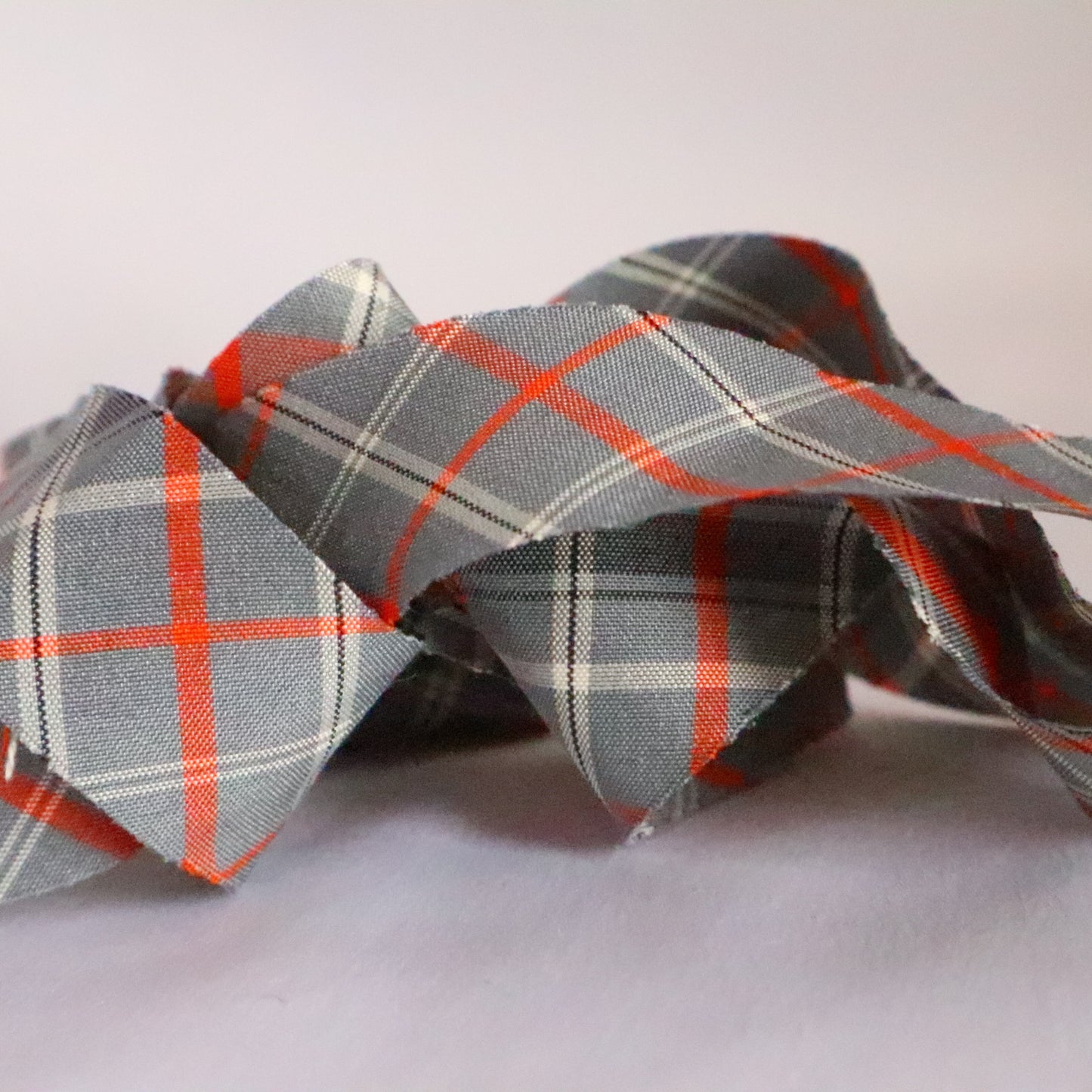 Gray with orange and white plaid pattern/Pongee (Y02310033)