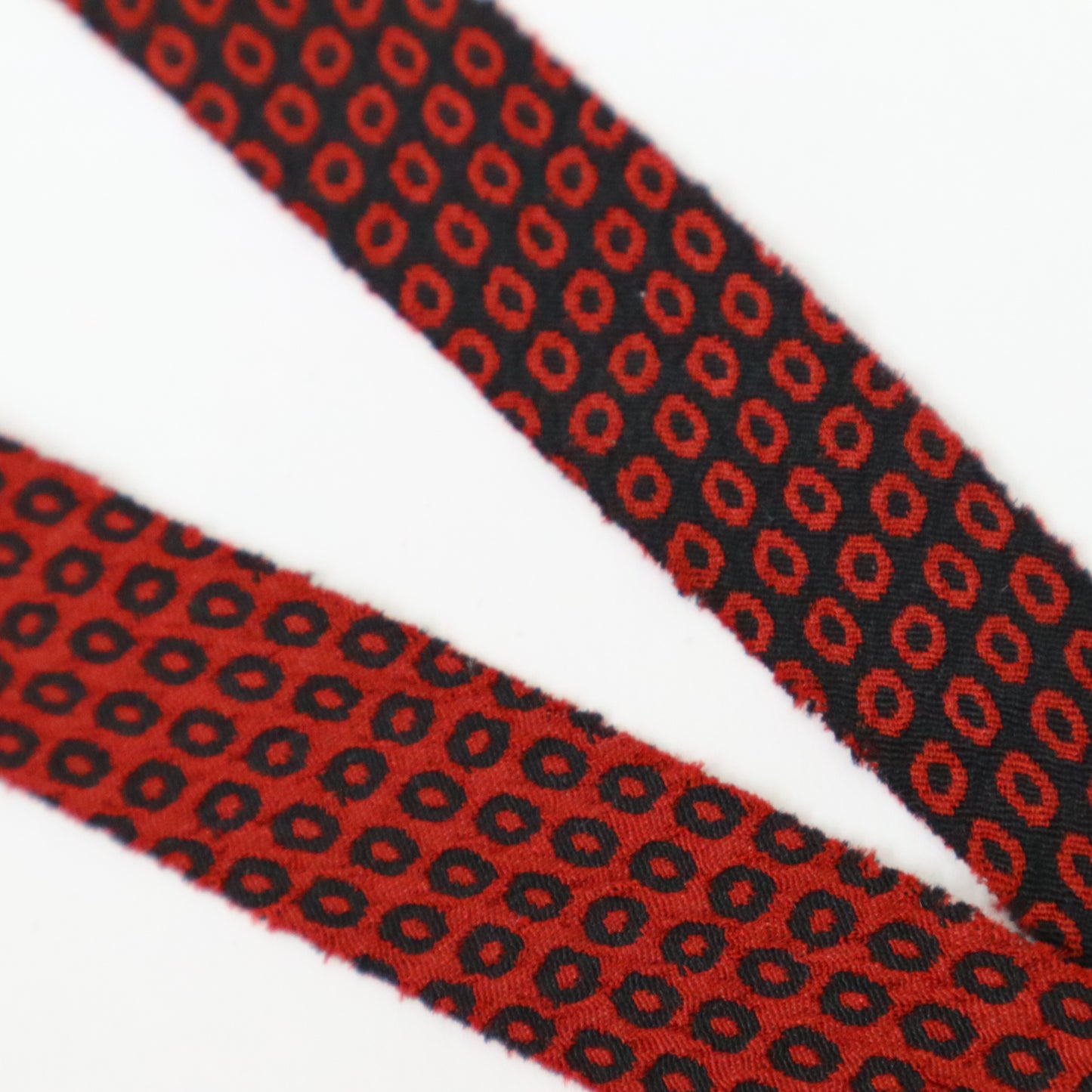 Red and black pique pattern, Gomeshi (Y02402004)