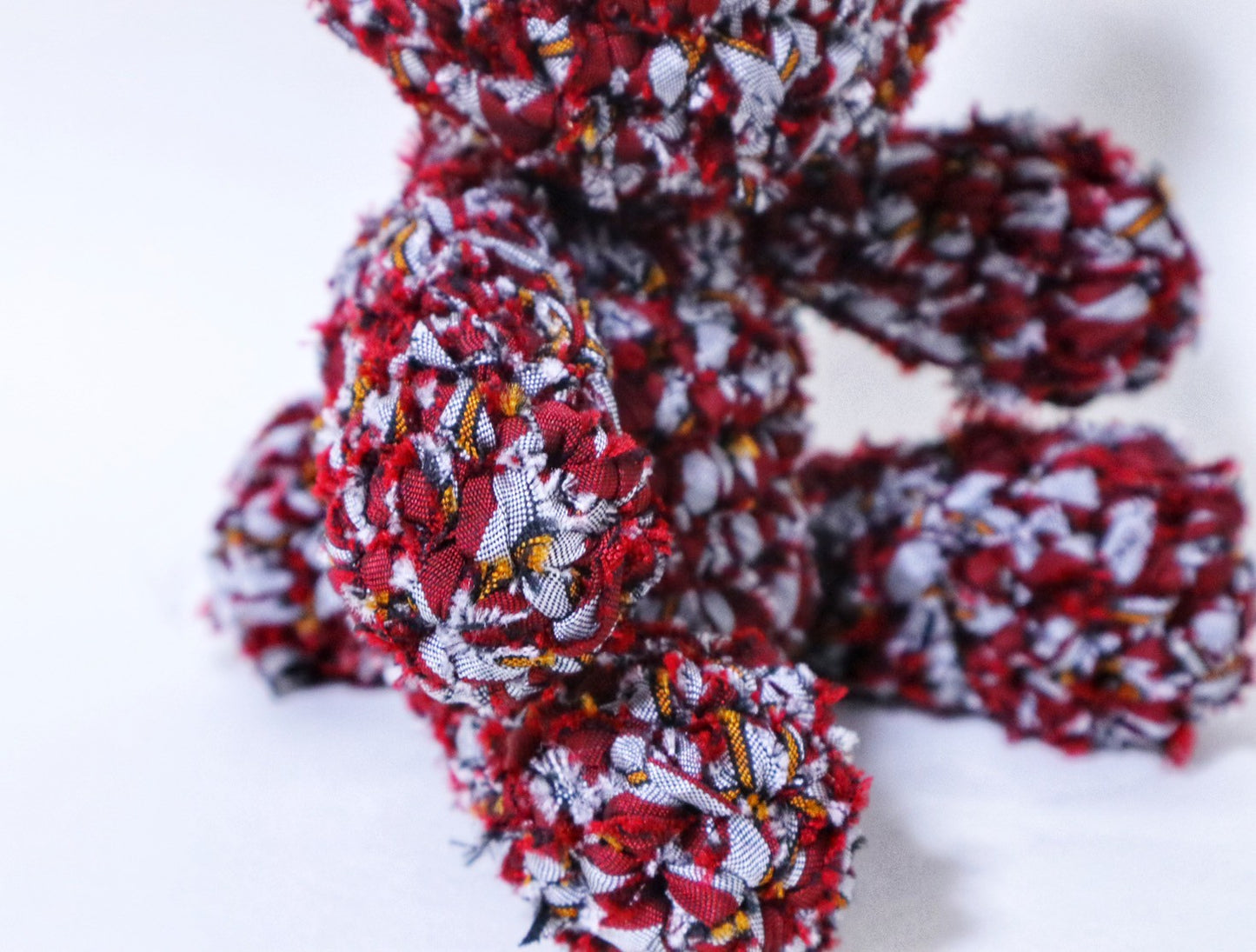 [Recommended yarn for bears] 30m ball / crimson and gray striped silk (coat fabric)