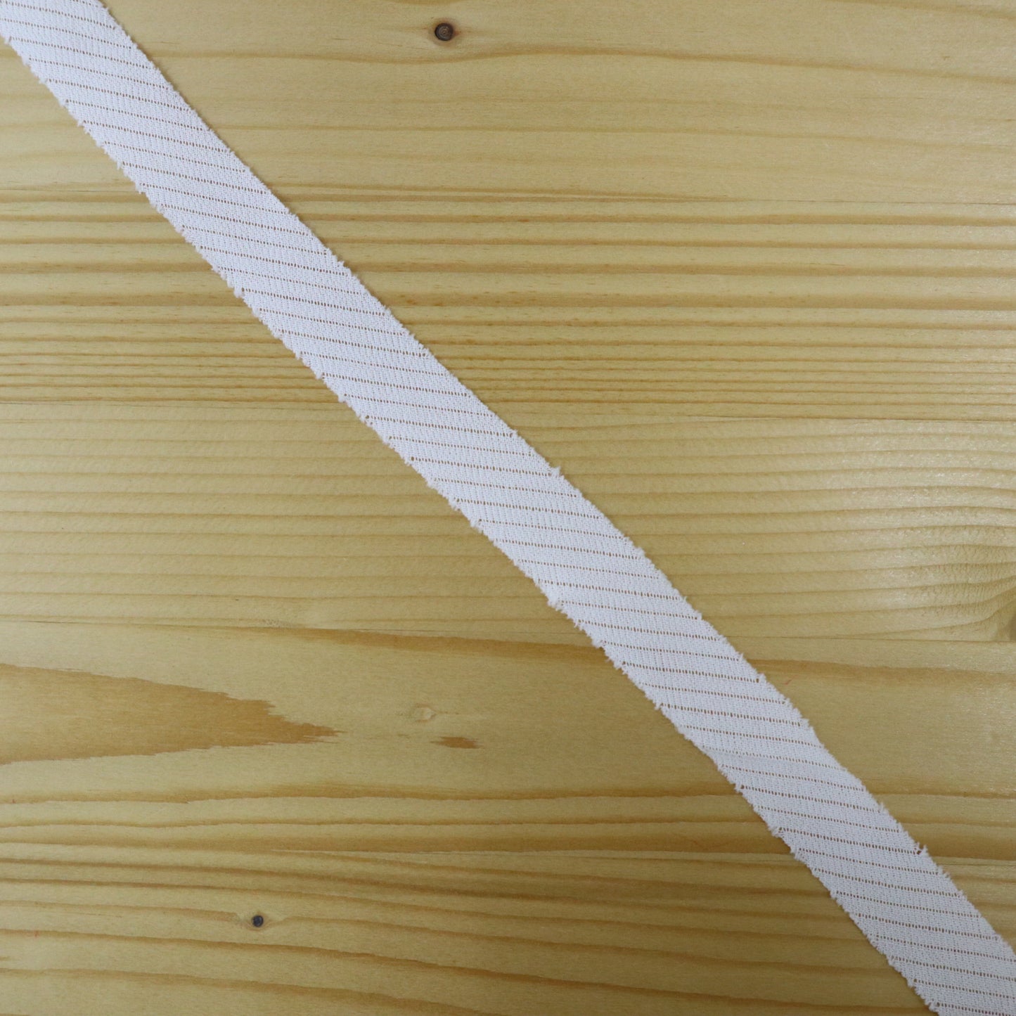 Light pink (Y00000010)