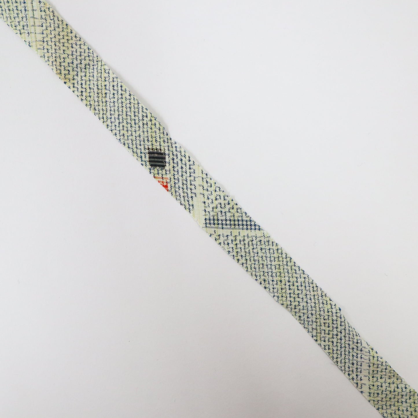 Navy blue and yellow mosquito kasuri pattern on a white background (Y02408010)