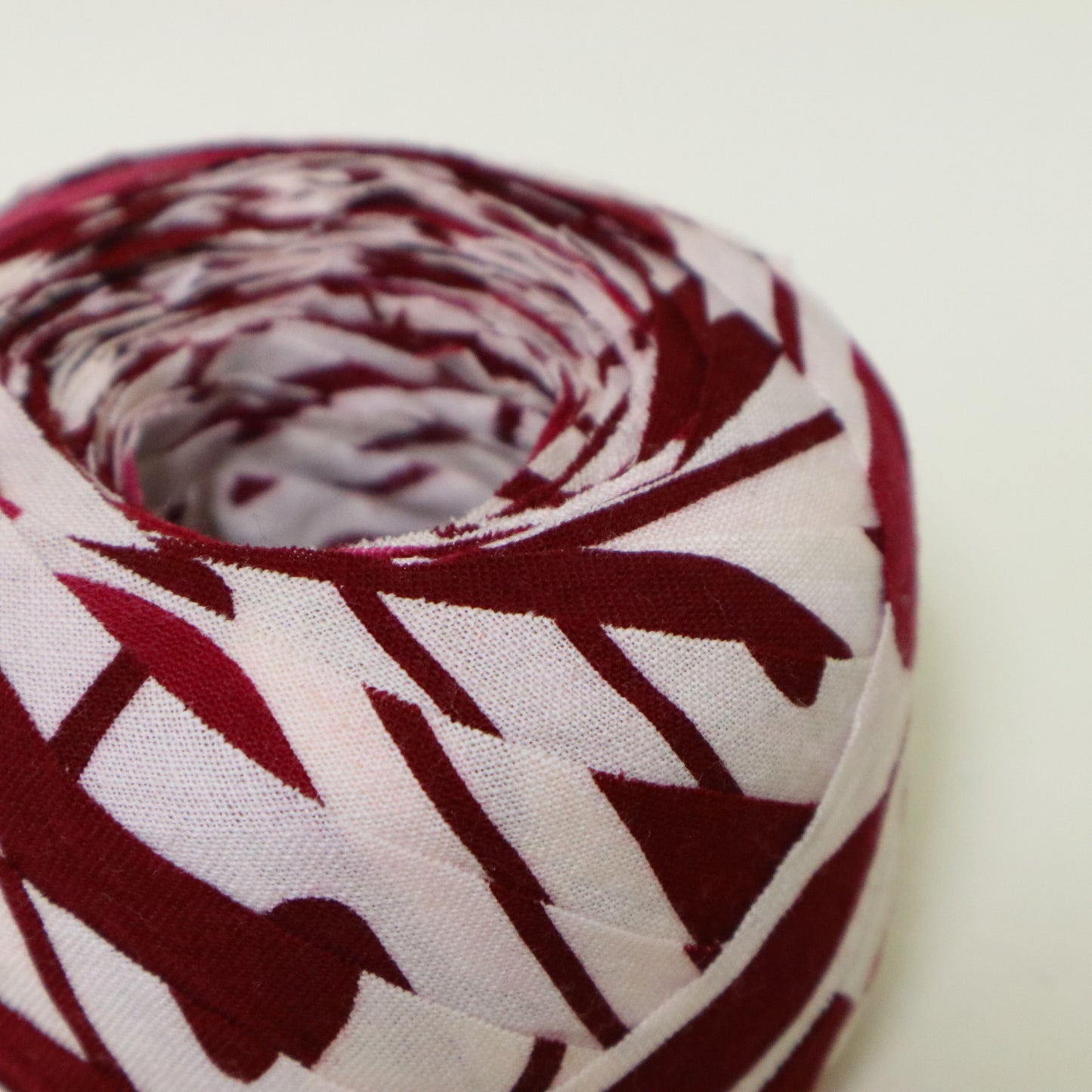 White and Wine Red Yukata (Y02511002)