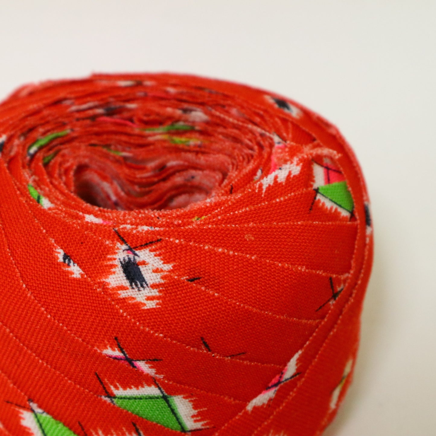 Red wool (Y02511006)