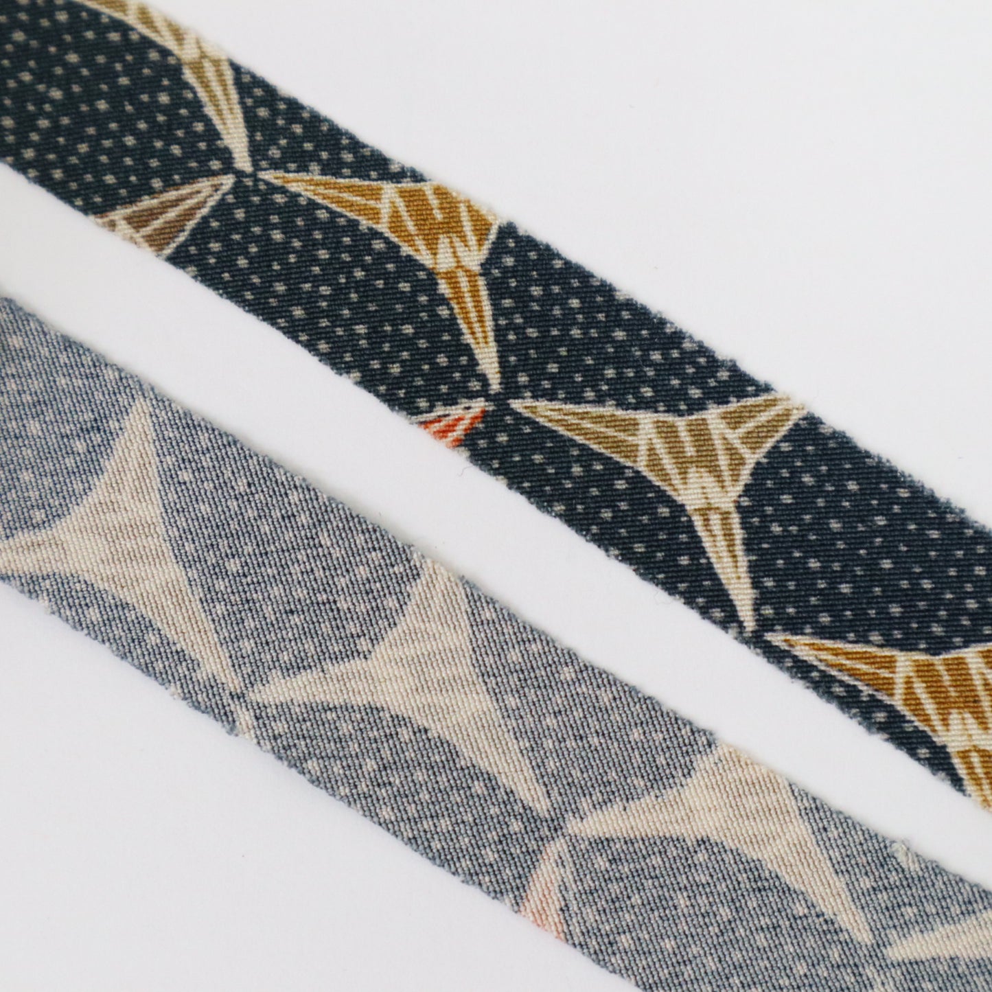 Blue Paper Crane (Y02309019)