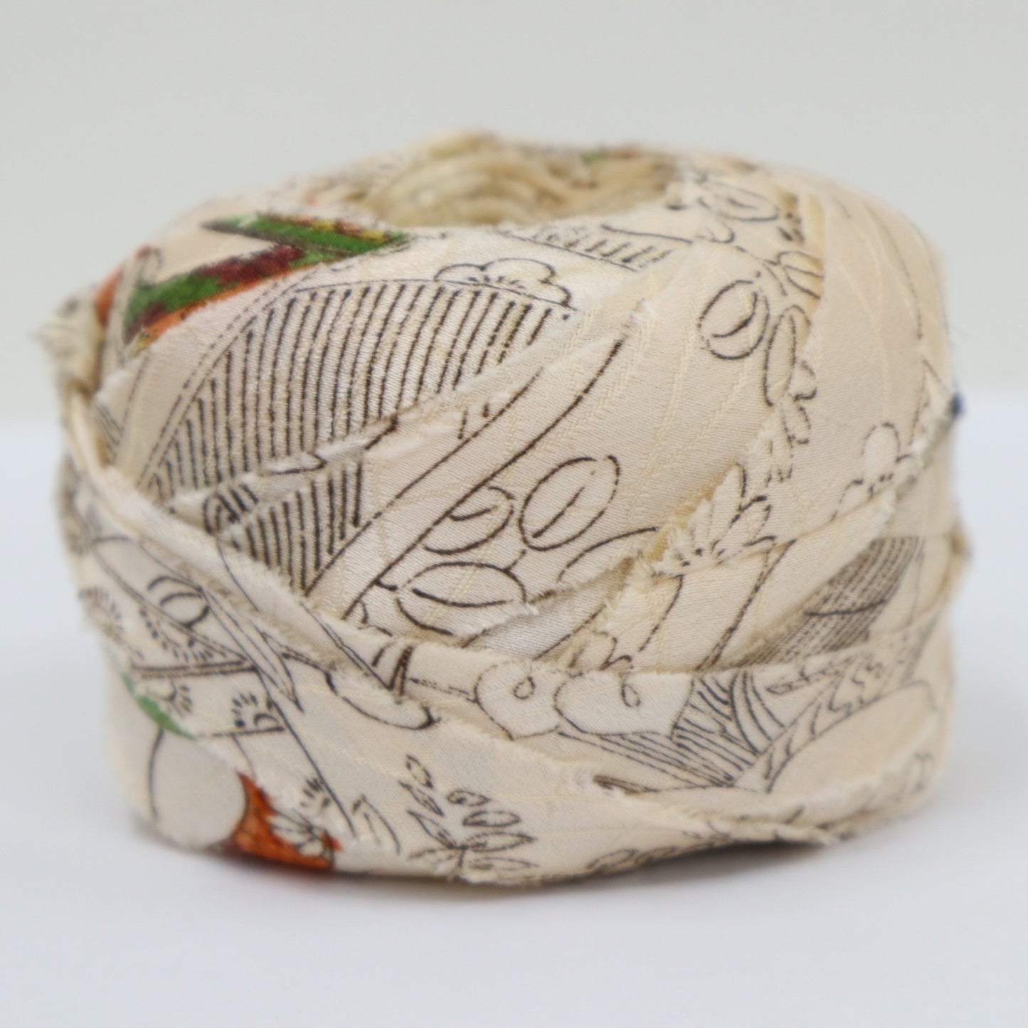 Unbleached mansion with floral pattern (Y02206015)