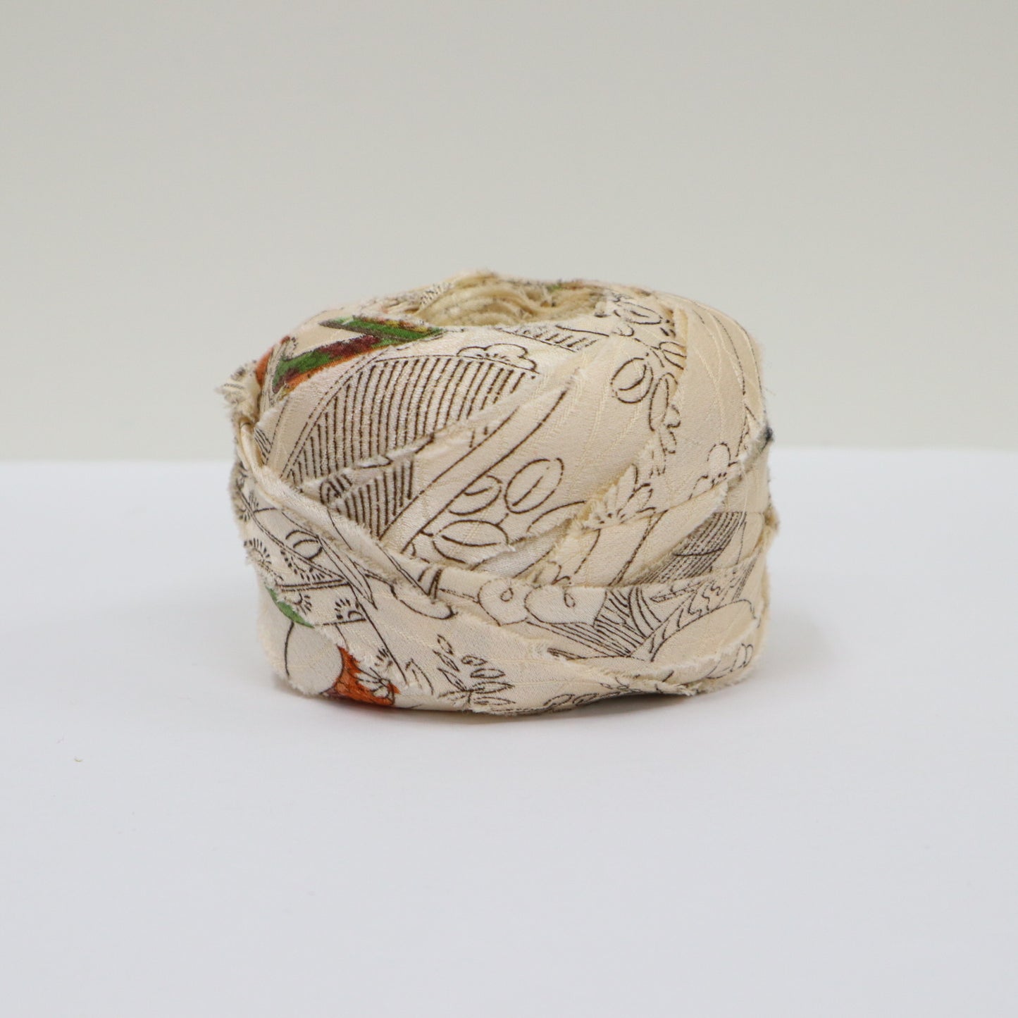 Unbleached mansion with floral pattern (Y02206015)