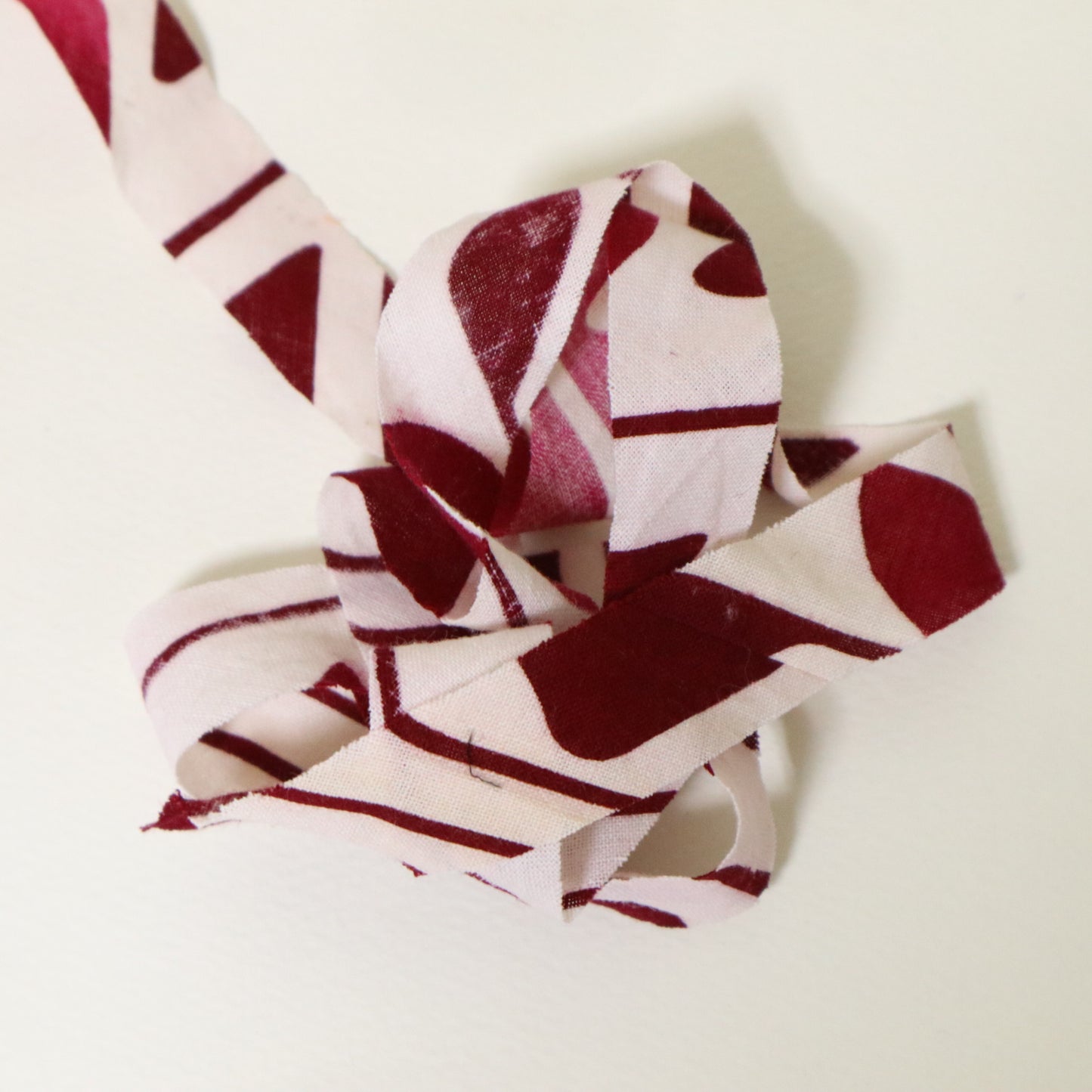 White and Wine Red Yukata (Y02511002)