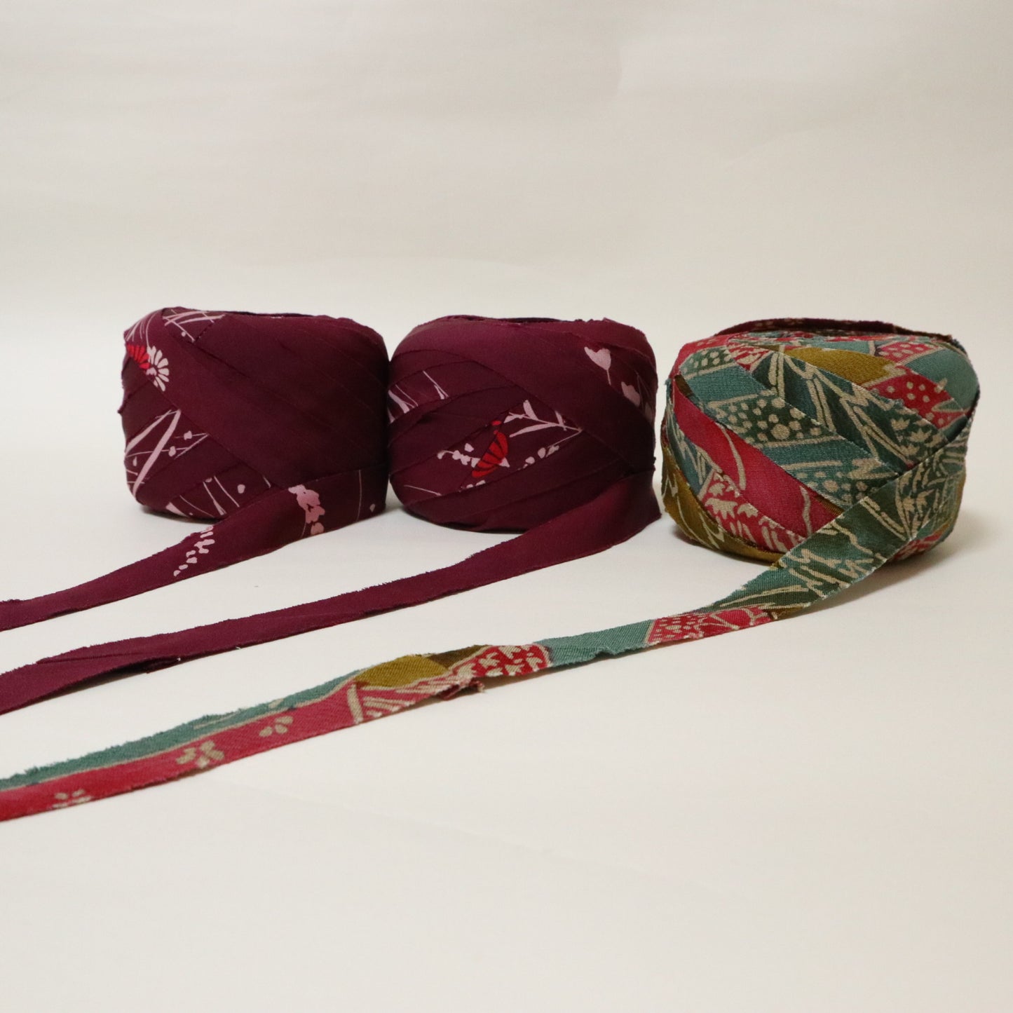 kimonoyarnお年玉BOX⑯（50m×3玉）（ロゴ入り組紐ディスク付きキットプレゼント）46％OFF