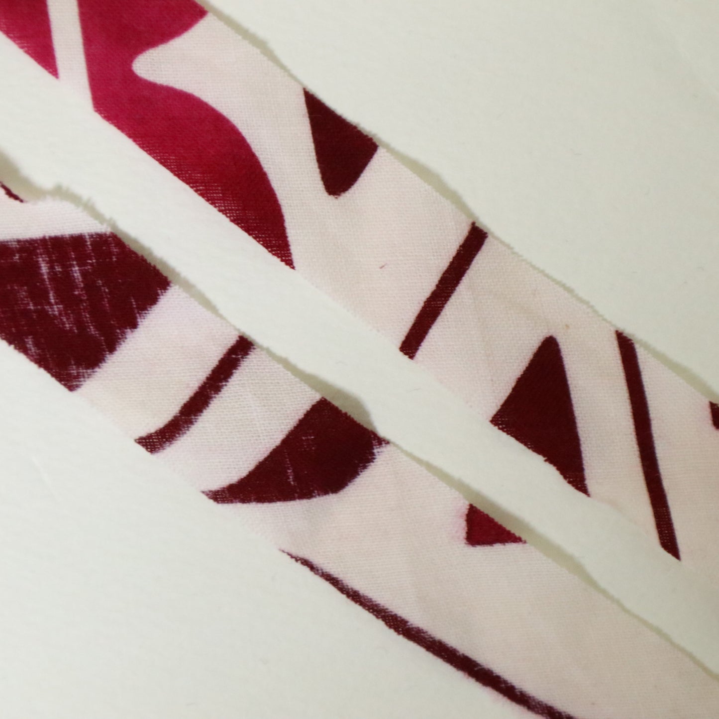 White and Wine Red Yukata (Y02511002)