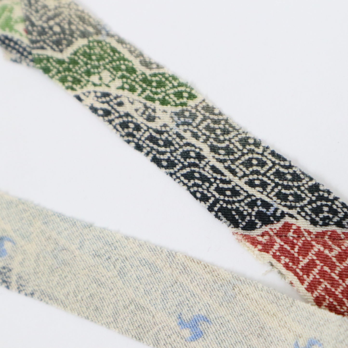 Chirimen fan pattern (Y02408005)