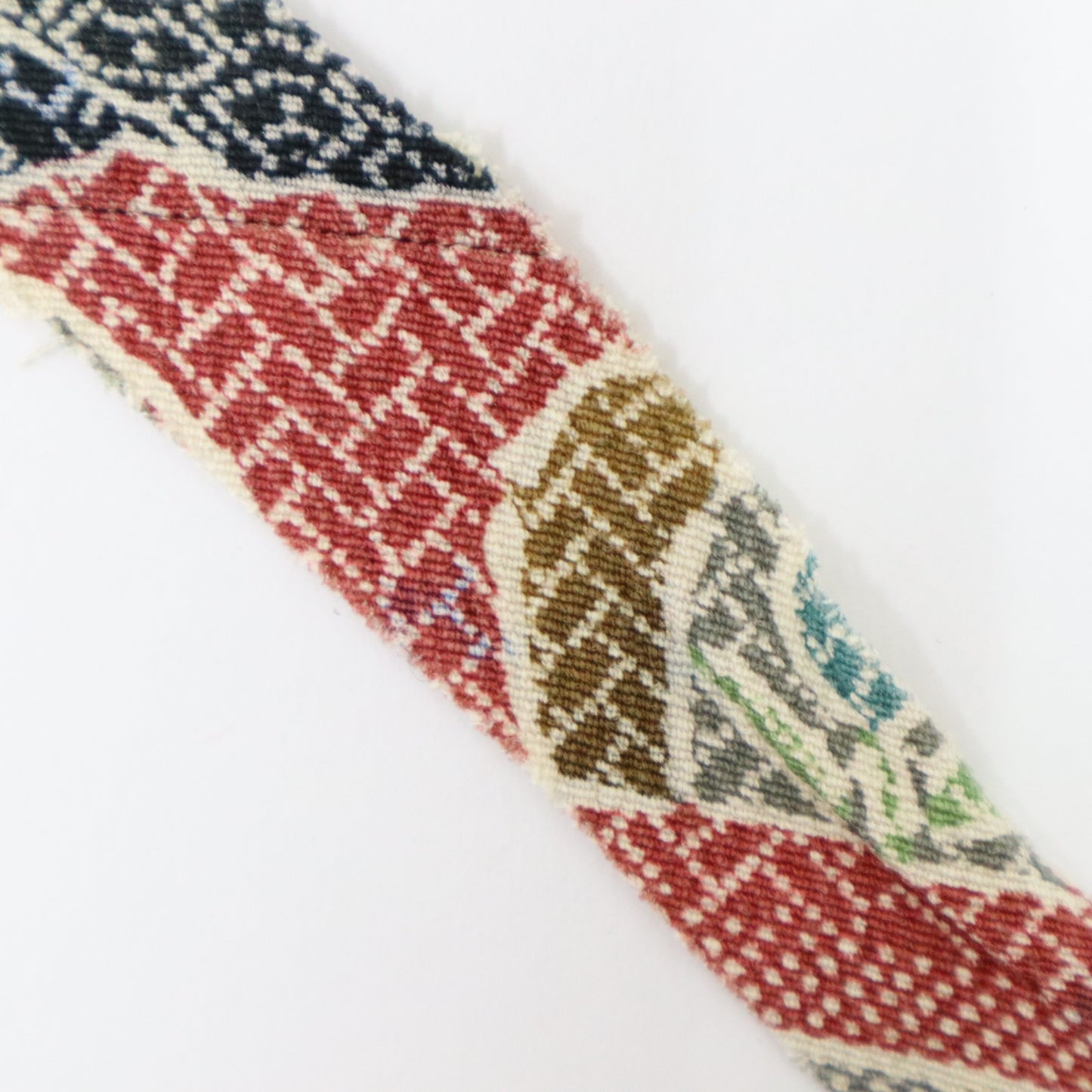 Chirimen fan pattern (Y02408005)