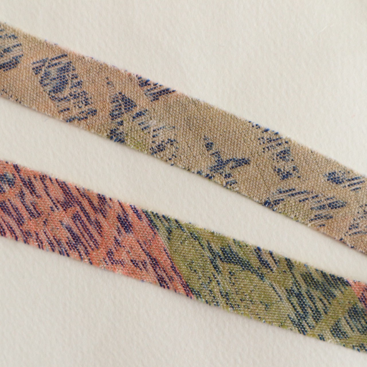 Beige with navy and pink abstract pattern - wool (Y02601005)