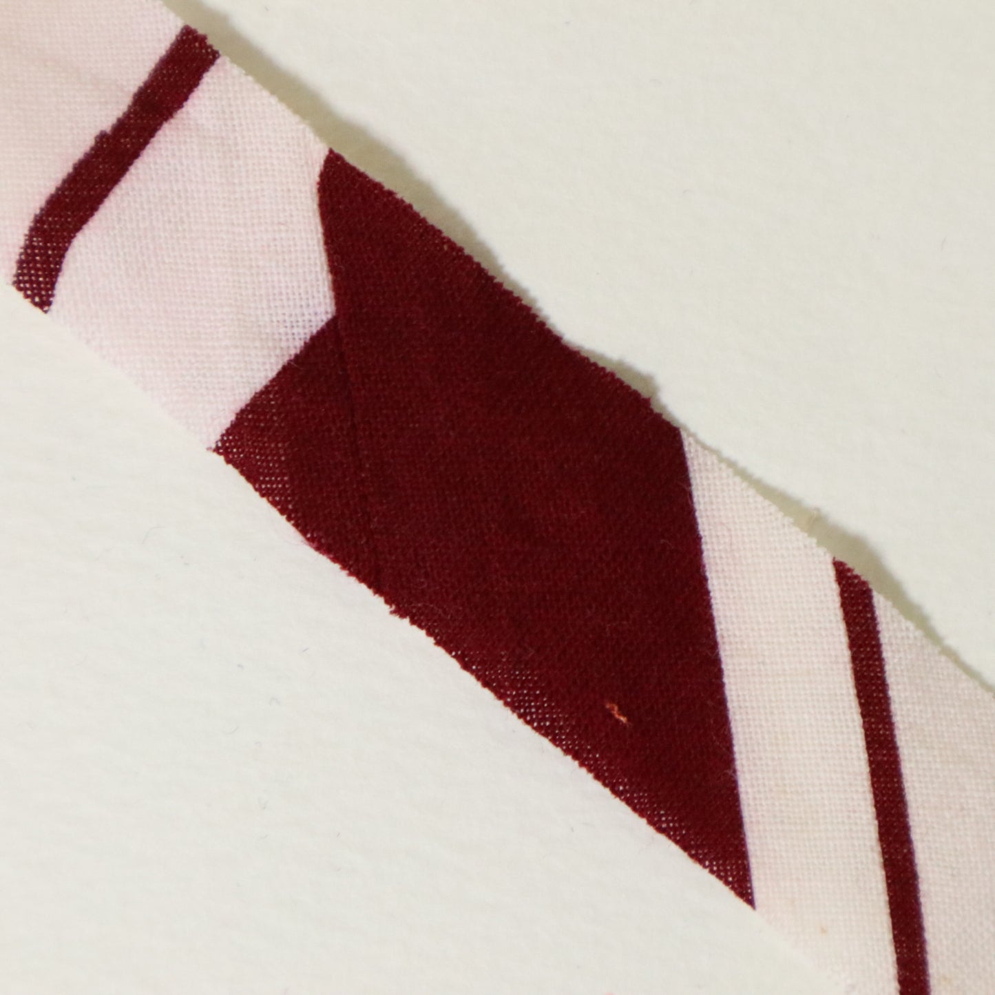 White and Wine Red Yukata (Y02511002)