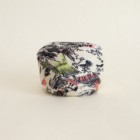 白地に屋敷に花柄(Y02512003）