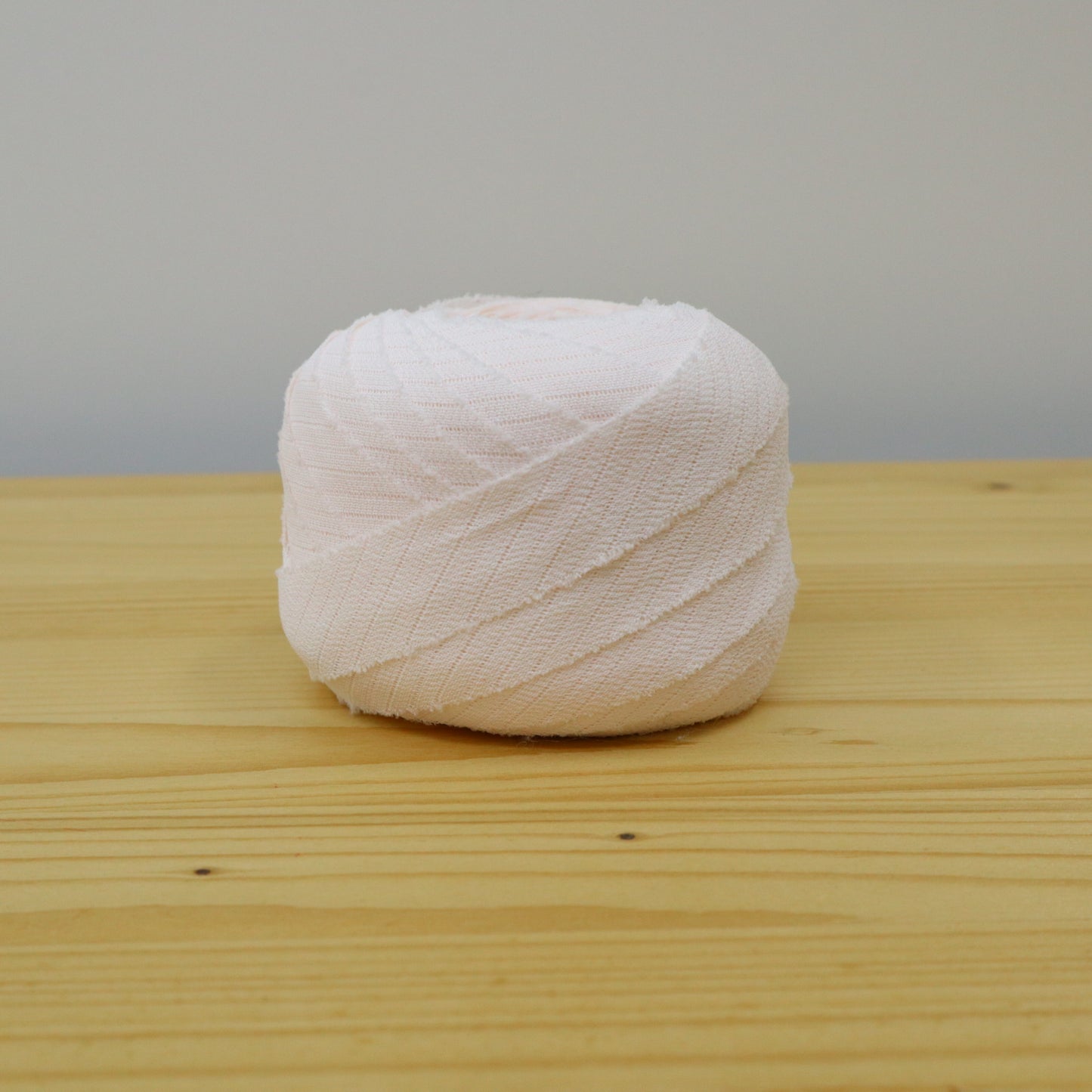 Light pink (Y00000010)