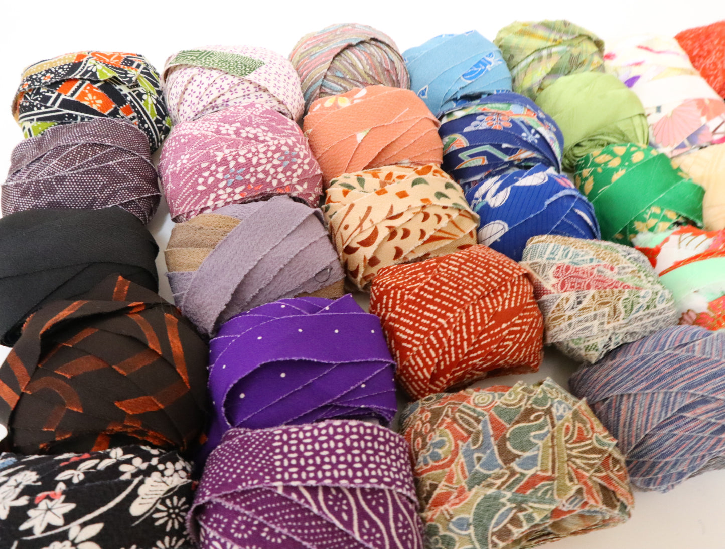 kimonoyarnお年玉BOXランダム（10m10種）（ロゴ入り組紐ディスク付きキットプレゼント）34％OFF