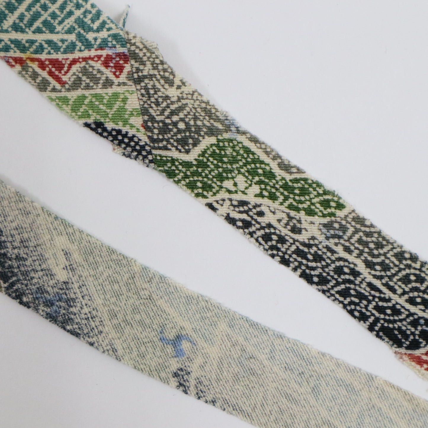 Chirimen fan pattern (Y02408005)