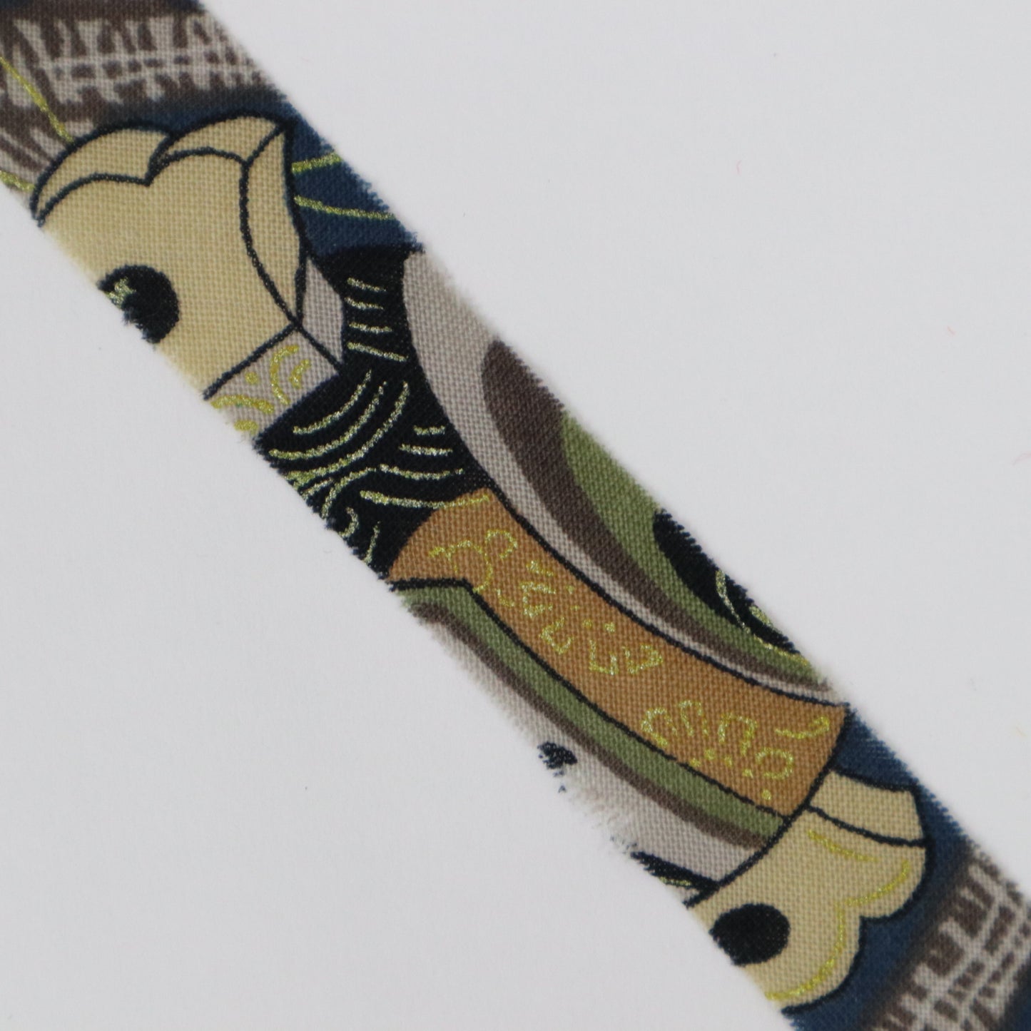 Indigo muslin with auspicious patterns such as Saaya (Y02408006)