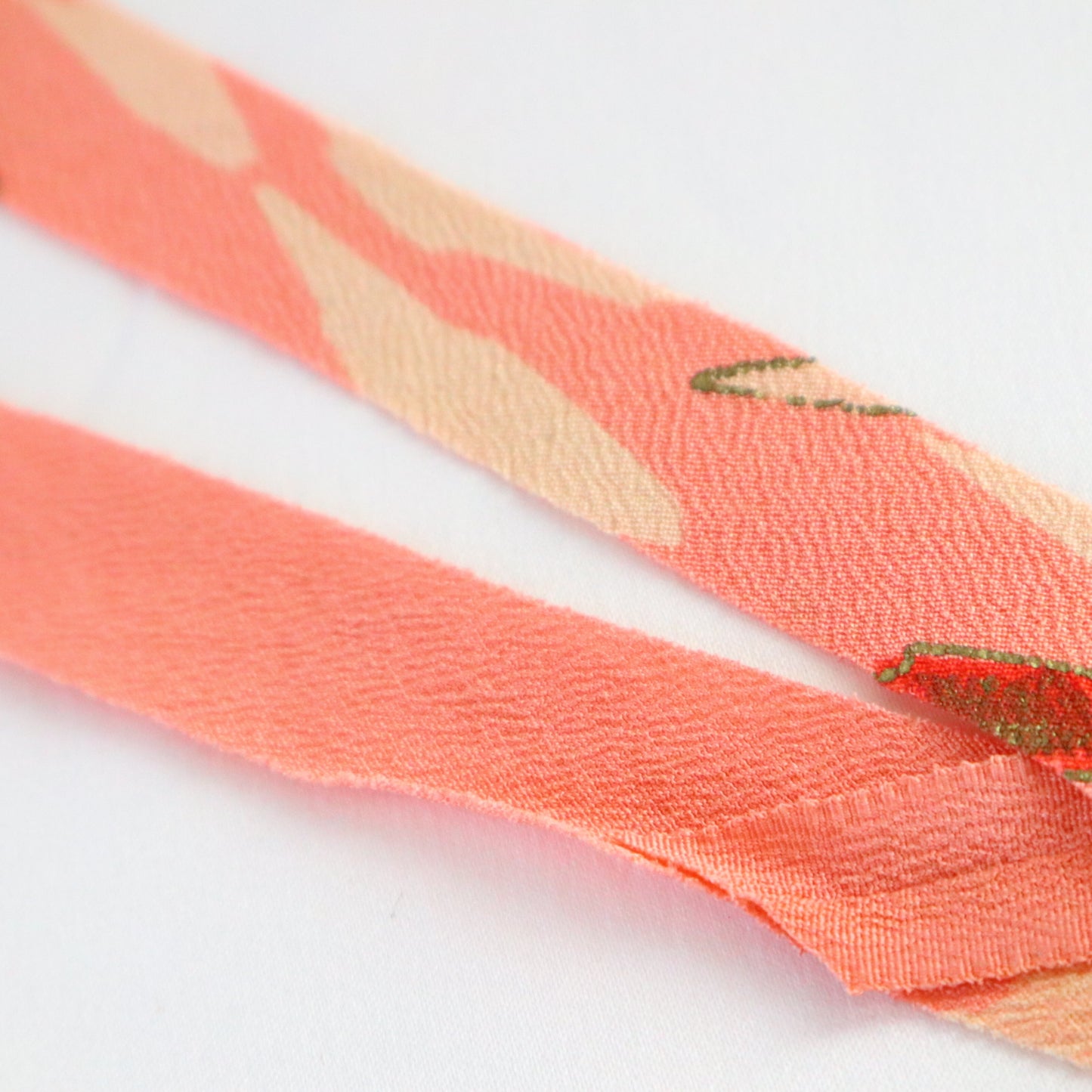 *Must check with Mr. Matsuura / Black with white kasuri pattern / crepe (Y02210002)