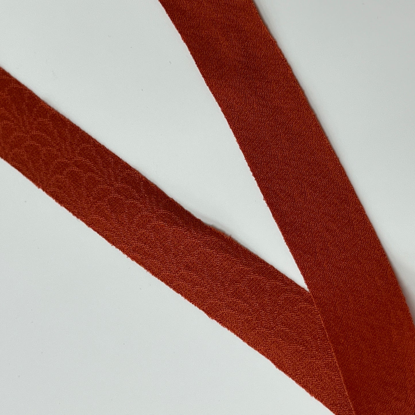 Plain scarlet (dark red) crepe (Y02008052)