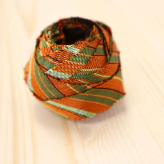 Orange/Chitose brown (yellow green) striped pattern (Y00000578)