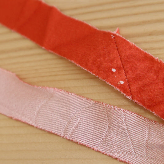 Vermilion with white pattern (Y00010181)