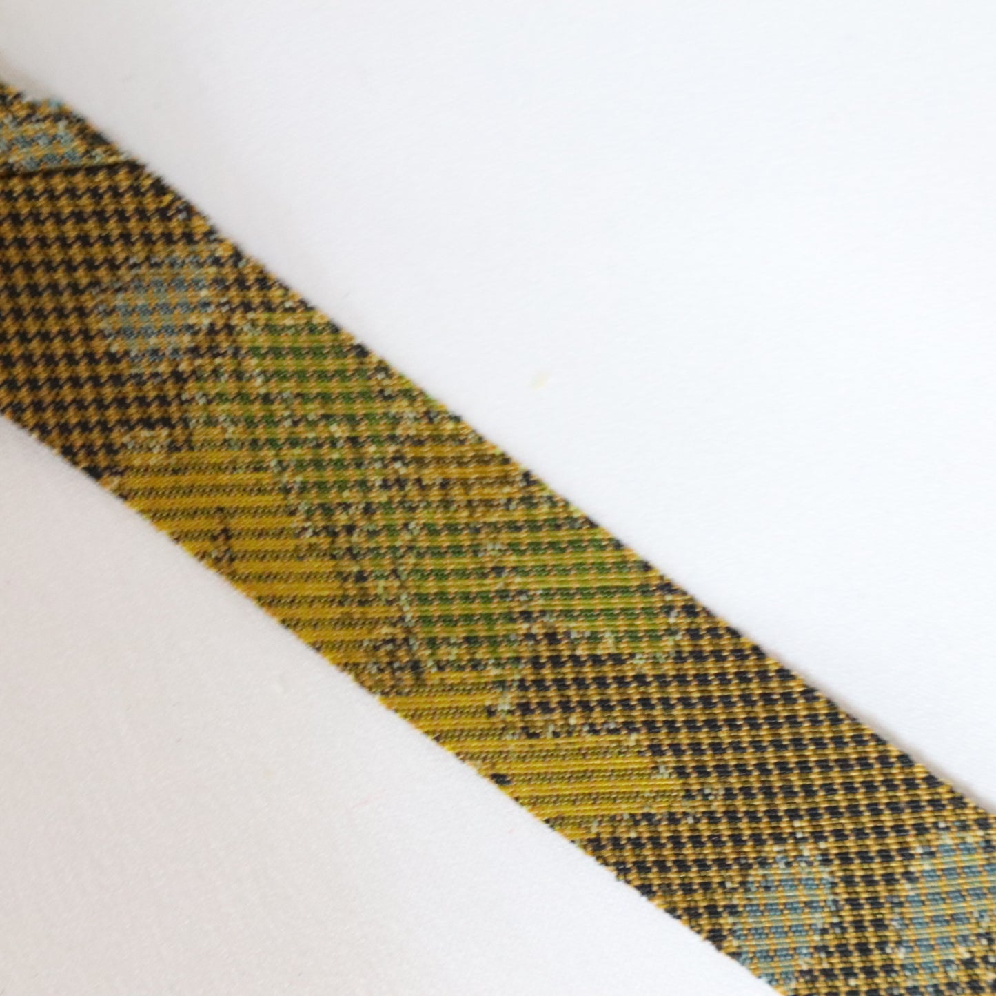 *Must check with Mr. Matsuura / Black with white kasuri pattern / crepe (Y02210002)